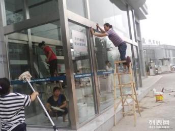 專業(yè)守護(hù)，潔凈如新 —— 奉賢區(qū)南橋保潔公司為您打造高品質(zhì)環(huán)境